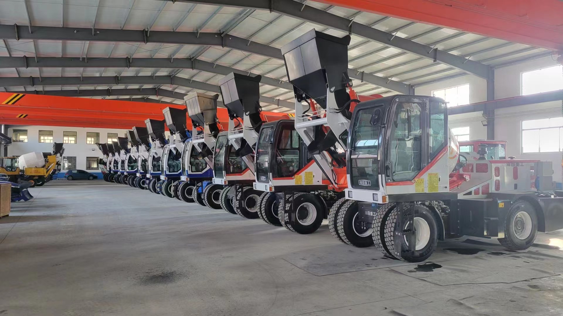 自上料攪拌車罐體油漆的保養(yǎng)要注意什么？